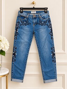 One Teaspoon Awesome Baggies Embroidered Jeans Size 28